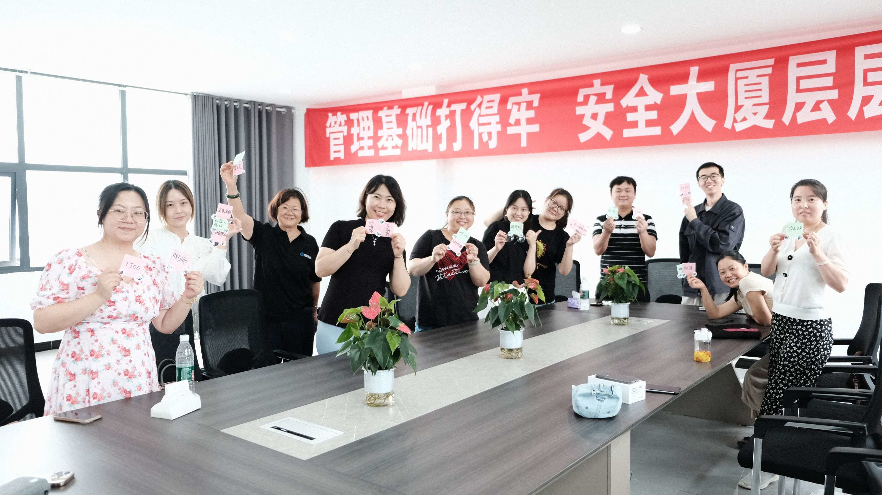 建杰集團成都公司丨背上行囊，去*淬煉青春光芒
